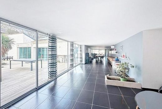 Villa in Perpignan, Pyrénées-Orientales