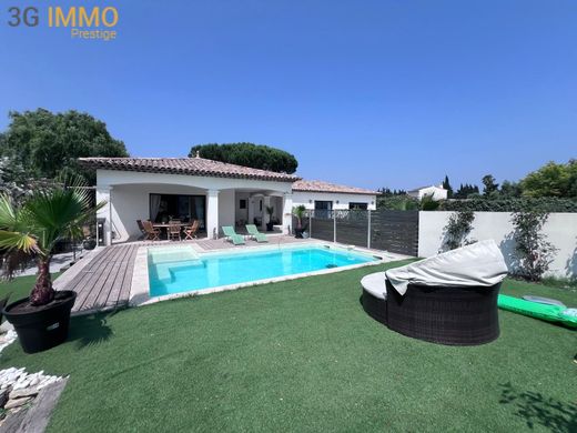 Villa a Puget-sur-Argens, Var