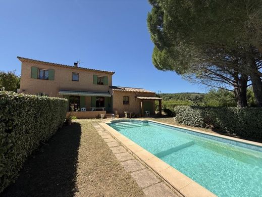 Villa in Saint-Pantaléon, Vaucluse