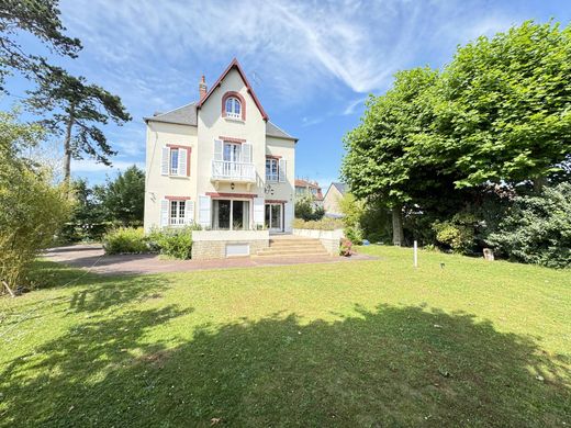 别墅  Cabourg, Calvados