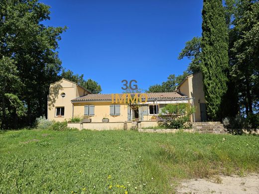 Villa in Uzès, Gard