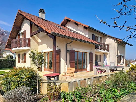 Villa in Thoiry, Ain