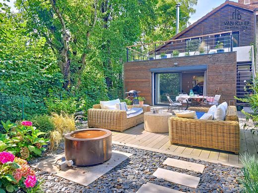 Villa en Prévessin-Moëns, Ain