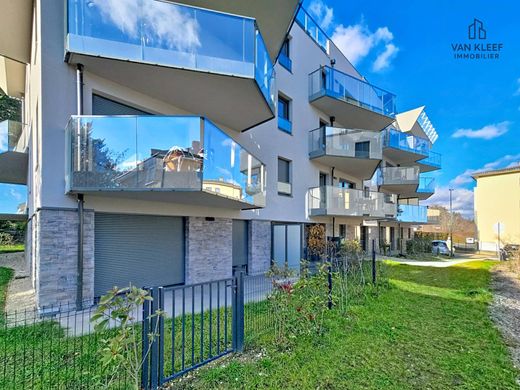 Apartment in Divonne-les-Bains, Ain