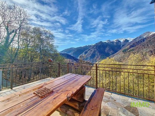 Villa à Bagnères-de-Luchon, Haute-Garonne