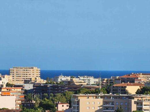 Apartment in Fréjus, Var