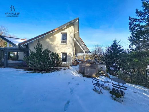 Villa a Échenevex, Ain