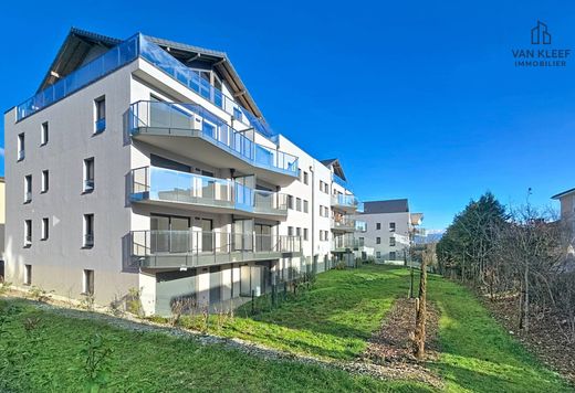 Apartment in Divonne-les-Bains, Ain