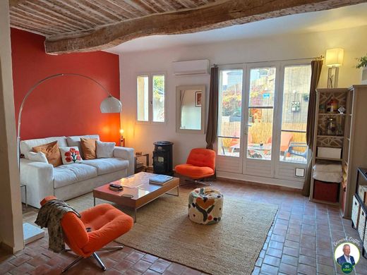 Villa a Cogolin, Var