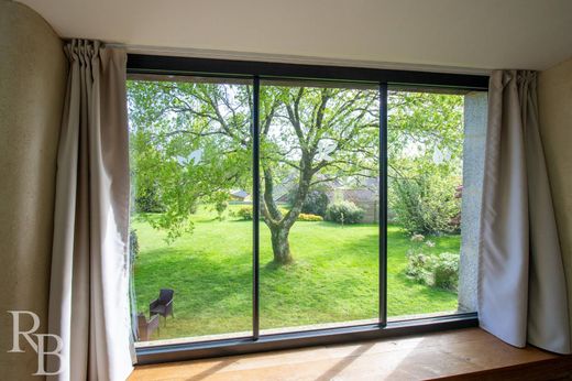 Villa in Theix, Morbihan