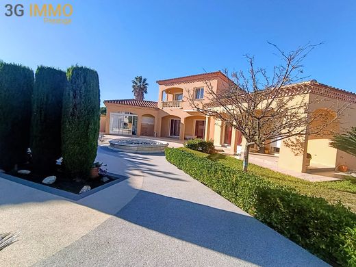 Villa in Saint-Cyprien, Pyrénées-Orientales