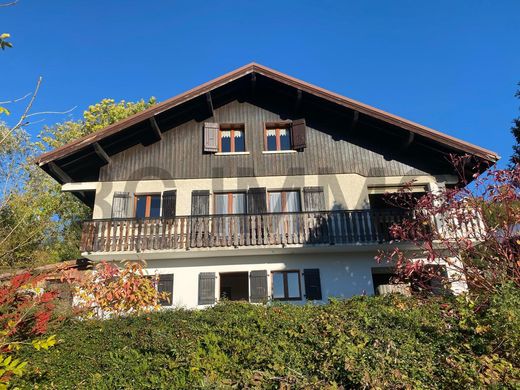Villa in Habère-Poche, Haute-Savoie