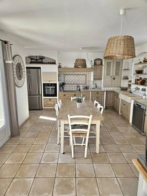 Villa Cheval-Blanc, Vaucluse