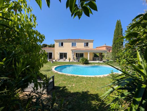 Вилла, Pézenas, Hérault