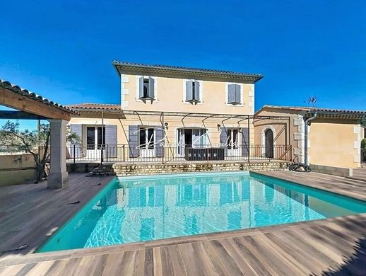 Villa in Saint-Rémy-de-Provence, Bouches-du-Rhône