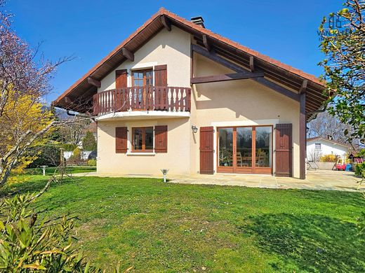 Villa en Thoiry, Ain