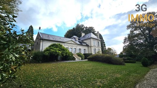 别墅  贡比涅, Oise