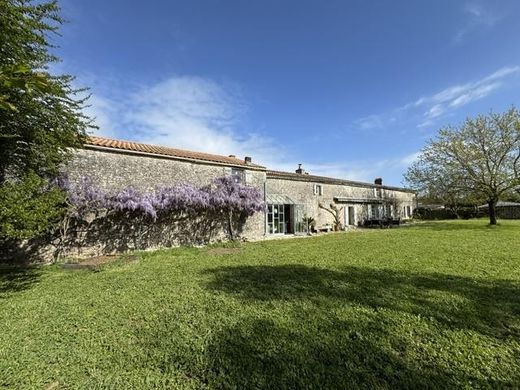 Villa in La Rochelle, Charente-Maritime