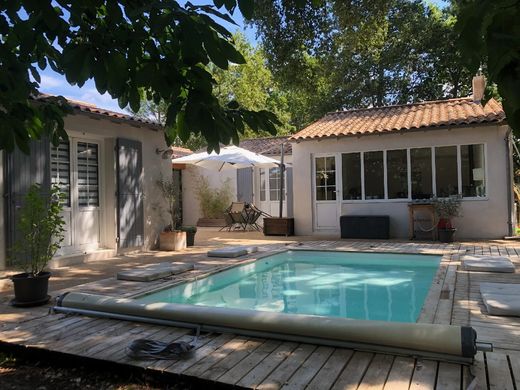 Villa in Les Mathes, Charente-Maritime