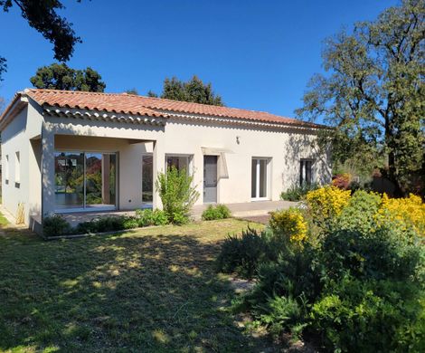 Villa in Rochefort-du-Gard, Gard