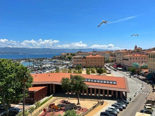 Apartament w Ajaccio, South Corsica