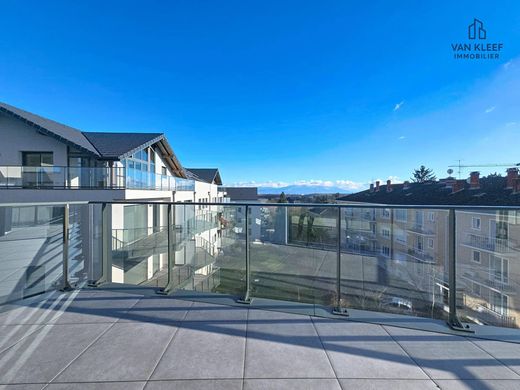 Apartment in Divonne-les-Bains, Ain