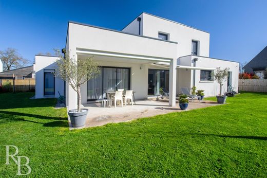 Вилла, Surzur, Morbihan