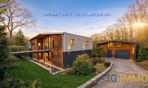 Villa in Houdan, Yvelines