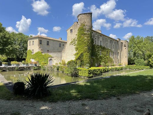 Apartment in Uzès, Gard