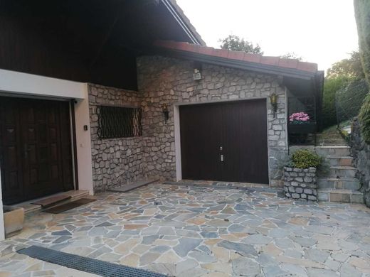 Villa en Thyez, Alta Saboya