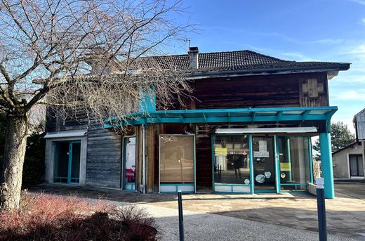 Residential complexes in Sillingy, Haute-Savoie