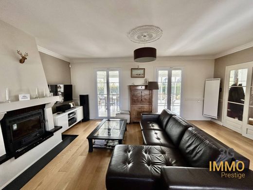 Villa in Fondettes, Indre and Loire
