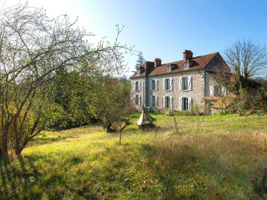 Villa in Souppes-sur-Loing, Seine-et-Marne