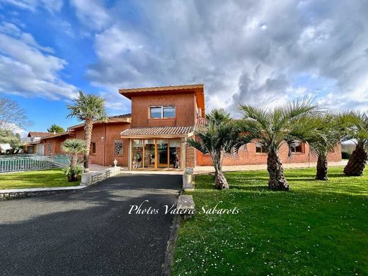 Villa in Saint-Martin-de-Seignanx, Landes