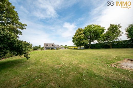 Villa in Plounévez-Lochrist, Finistère