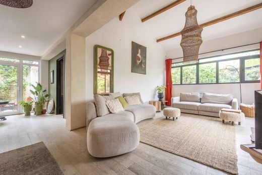 Вилла, Moret-sur-Loing, Seine-et-Marne
