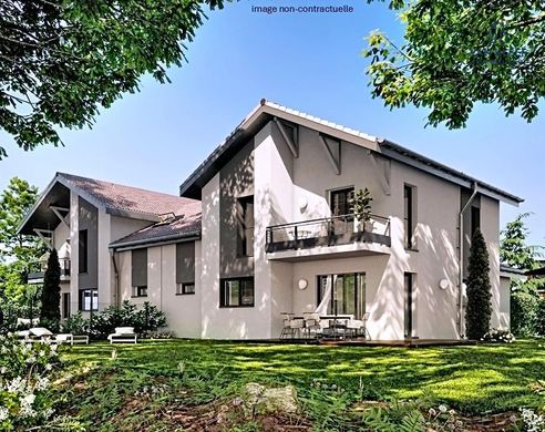 Вилла, Chevry, Ain