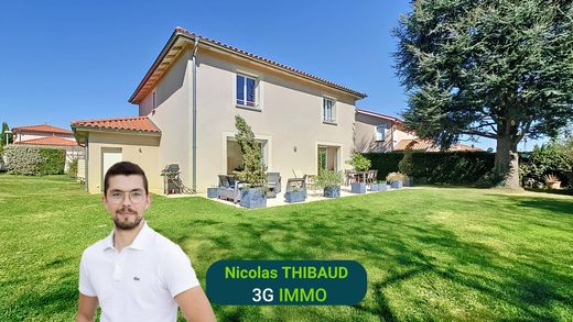 Villa a Charly, Rhône