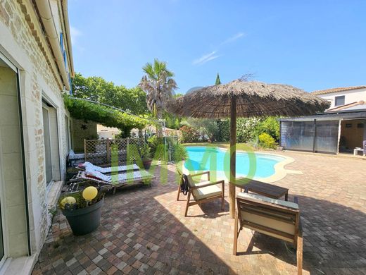 Вилла, Euzet, Gard