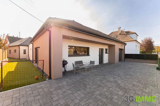 Villa in Wintzenheim, Haut-Rhin