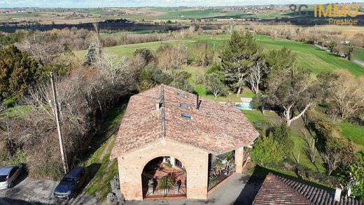 Villa in Bourg-Saint-Bernard, Upper Garonne