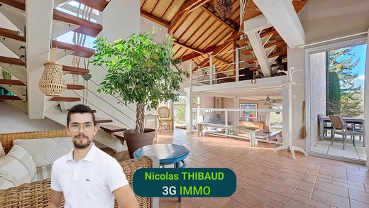 别墅  Luzinay, Isère