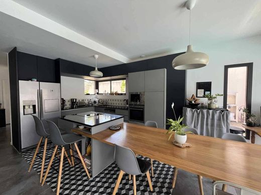 Villa in Saint-Gély-du-Fesc, Hérault