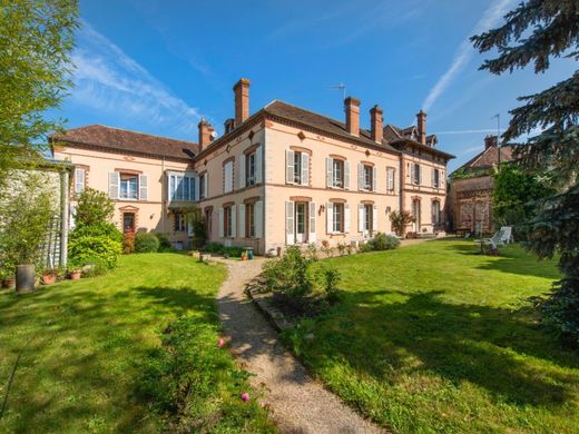 Villa à Souppes-sur-Loing, Seine-et-Marne