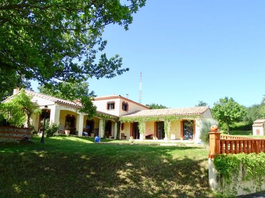 Villa Lévignac, Upper Garonne