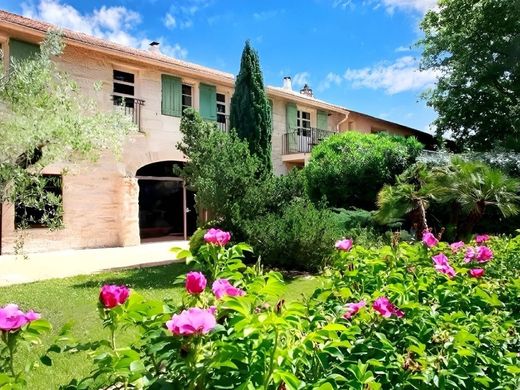 Villa in Arles, Bouches-du-Rhône