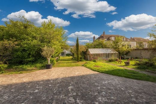 Villa à Moret-sur-Loing, Seine-et-Marne