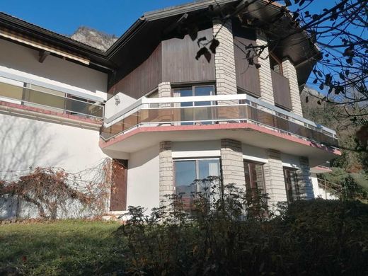 Villa a Thyez, Alta Savoia