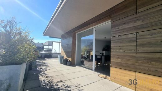 Apartment in Annecy, Haute-Savoie