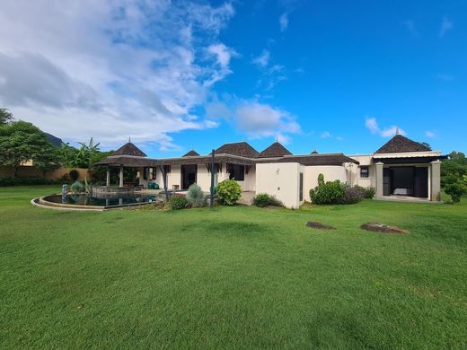 Villa in Tamarin, Black River District
